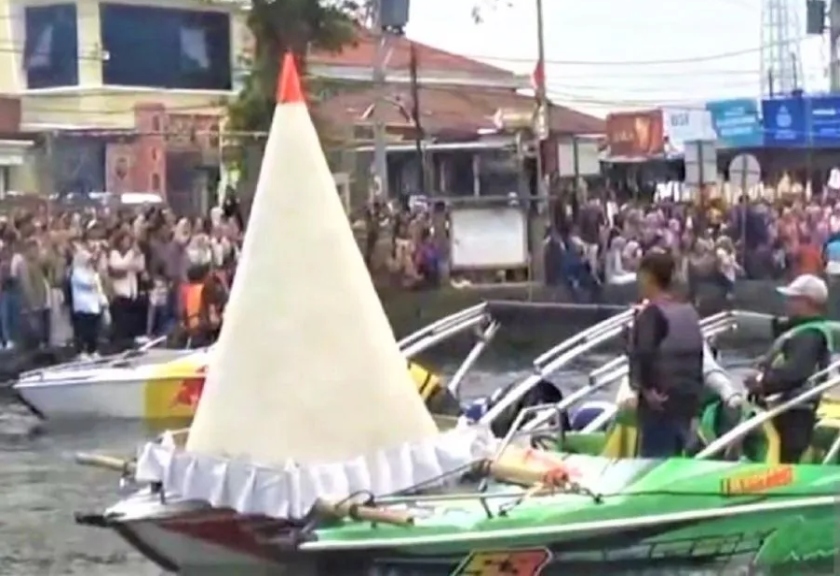 Tradisi Labuhan Sarangan 2026 