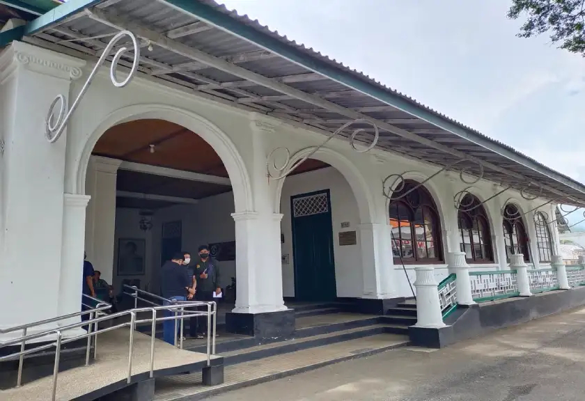 Keraton Sumedang Larang