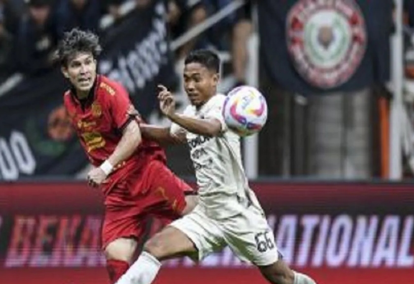 Pesepak bola Persija Jakarta Ryo Matsumura