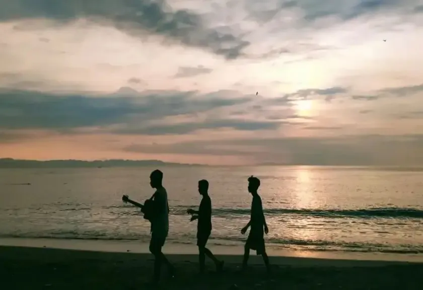 Pantai Loang Baloq