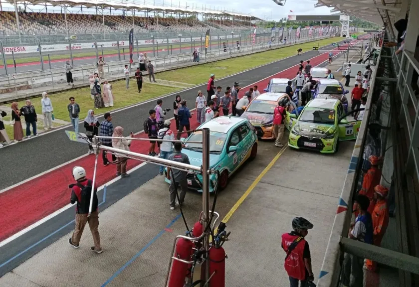 Mandalika Kartini Race di Sirkuit Pertamina Mandalika, Nusa Tenggara Barat di Lombok Tengah