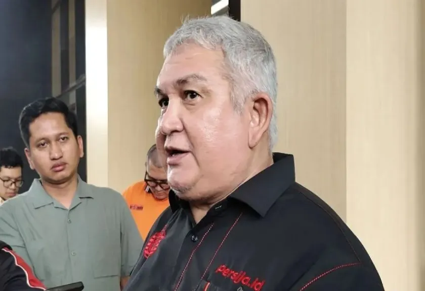 Ketua panitia pelaksana pertandingan Persija Jakarta Ferry Indrasjarief