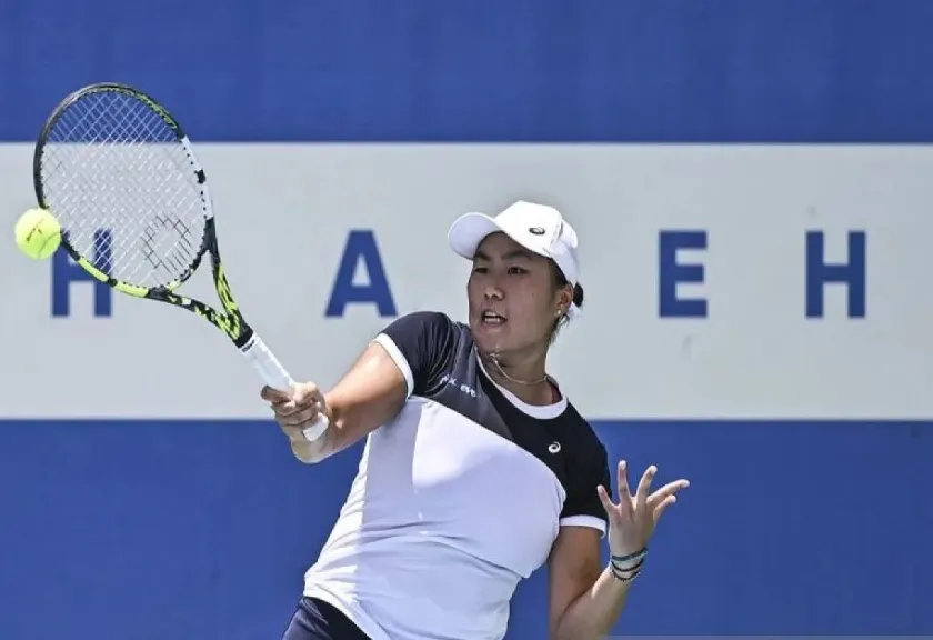 Petenis putri Jawa Timur Janice Tjen