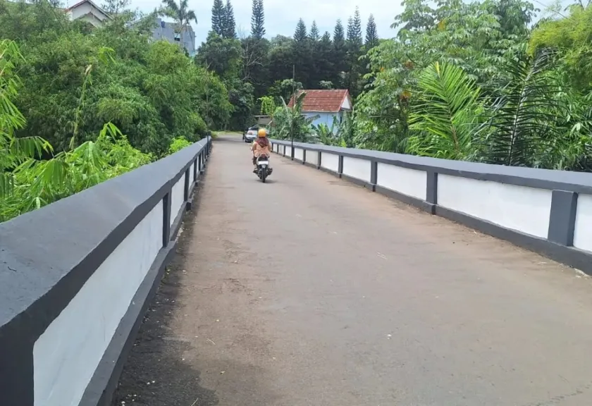 Jembatan Panus peninggalan zaman Belanda 