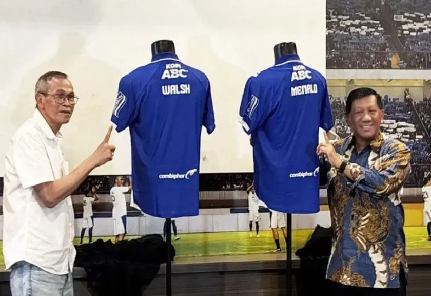 Persib Bandung merekrut Luka Menalo dan Sandy Walsh