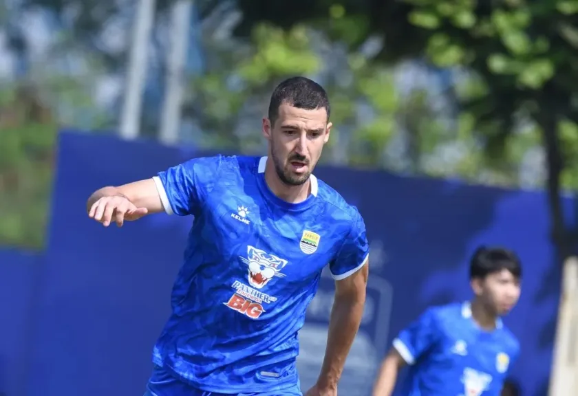 Penyerang anyar Persib Bandung Balsa Sekulic 