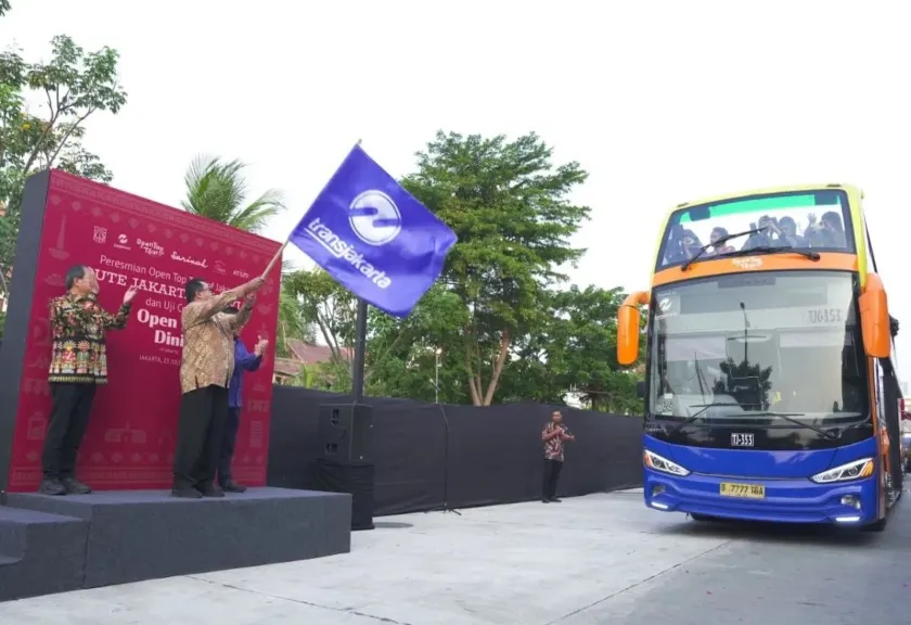 Open Top Tour Jakarta rute Jakarta Batavia