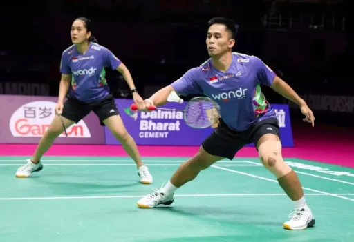 Ganda campuran Indonesia Amri Syahnawi/Nita Violina Marwah