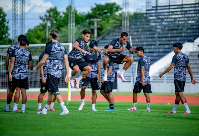 Persebaya latihan di Thailand