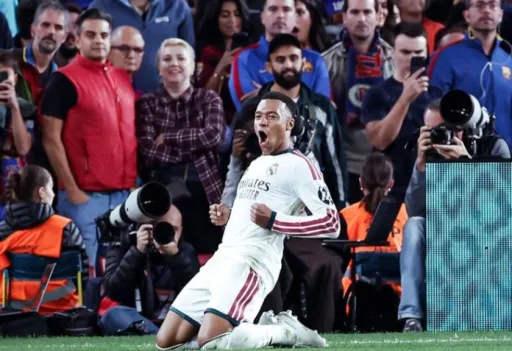 Selebrasi Penyerang Real Madrid, Kylian Mbappe 