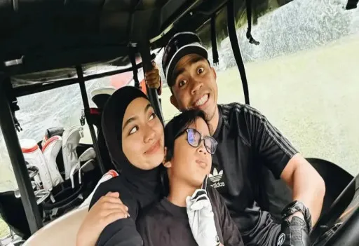 Ayudia Bing Slamet