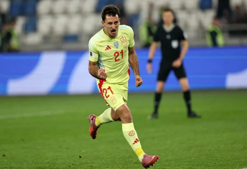 Pemain Timnas Spanyol Mikel Oyarzabal